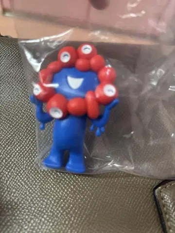 게임 캐릭터 피규어 파랑