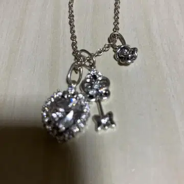 ANNA SUI 목걸이
