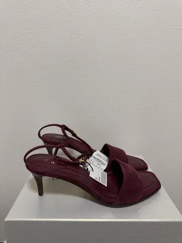 미사용 ZARA 샌들