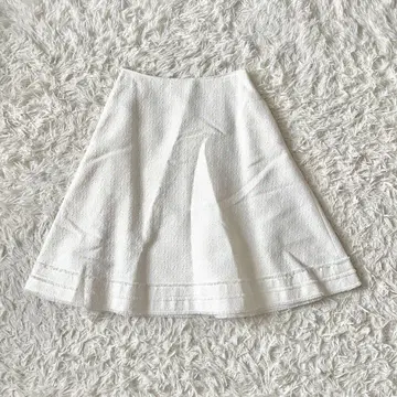 Rene 르네 일본제 플레어 스커트 A라인 무릎 기장 스커트 화이트