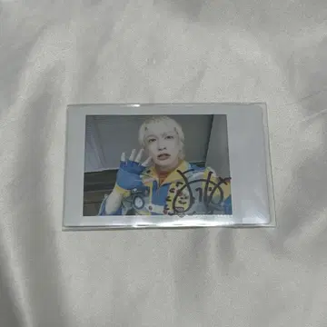 팬더드래곤 폴라로이드 요타 사인 포함 낙서