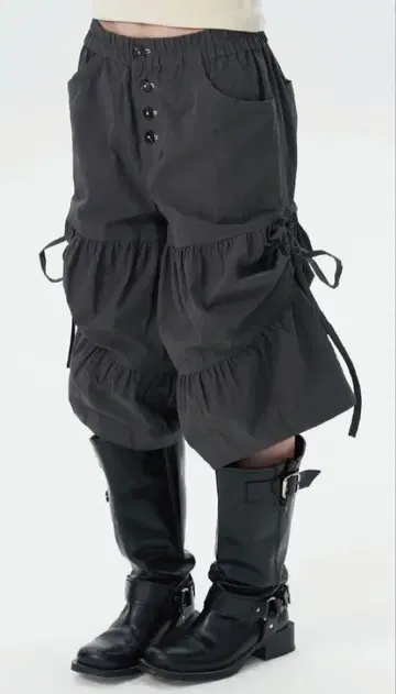 YEOYEOM verist shorts