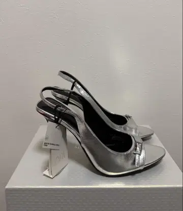 미사용 ZARA 펌프스
