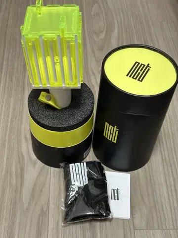 NCT 응원봉 구형 풀밭 둔기