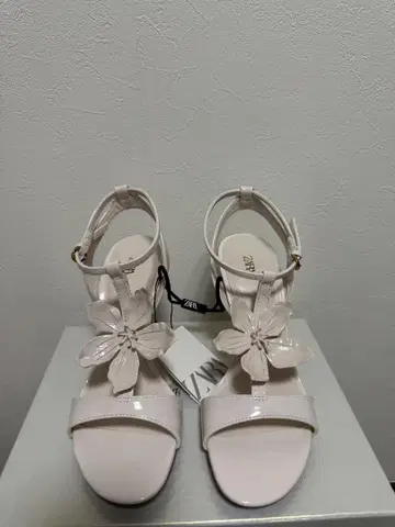미사용 ZARA 샌들