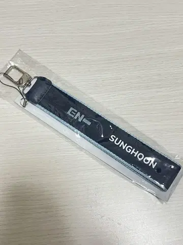 enhypen 성훈 스트랩 키링