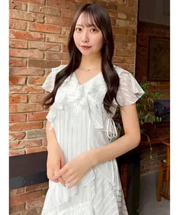 dazzlin 더즐린 바리에풀이드 원피스 S 사이즈