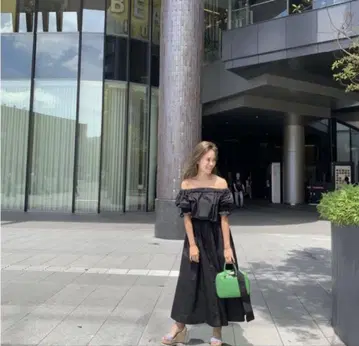 로지몬스터 오프숄더 원피스 rosymonster