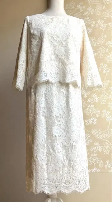탈봇 아이보리 레이스 셋업