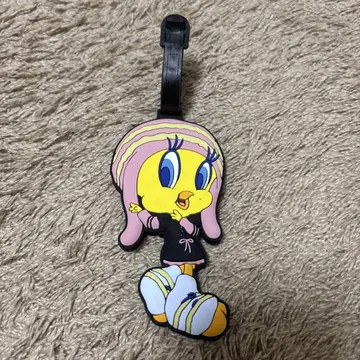 IU tweety 트래블 네임택