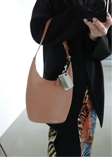 [ rohseoul ] MINI AROUND HOBO BAG