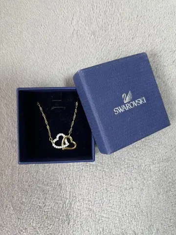 정품 SWAROVSKI 하트 목걸이 새상품급