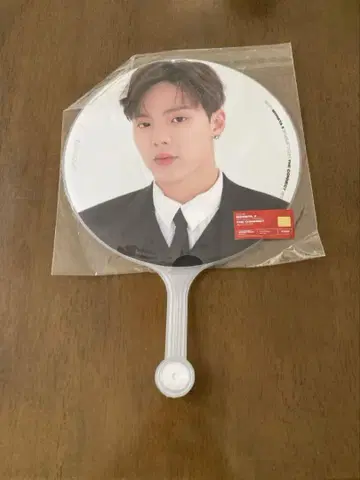 MONSTA X 몬스타엑스 셔누 SHOWNU 부채