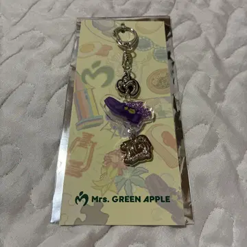 Mrs. GREEN APPLE 키링 라일락