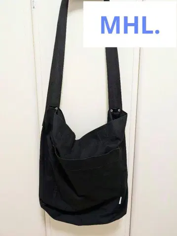 MHL 숄더백
