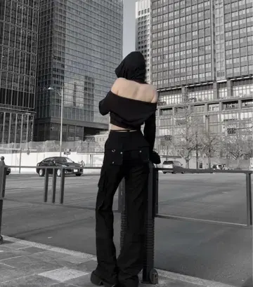 melt the lady cutout tight flare pants