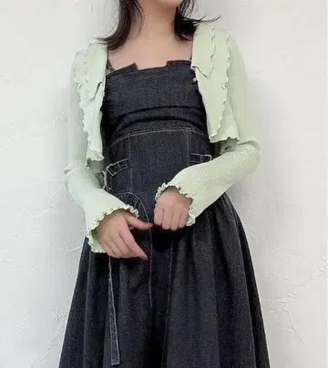 프릴 메로우 숏 볼레로 dazzlin