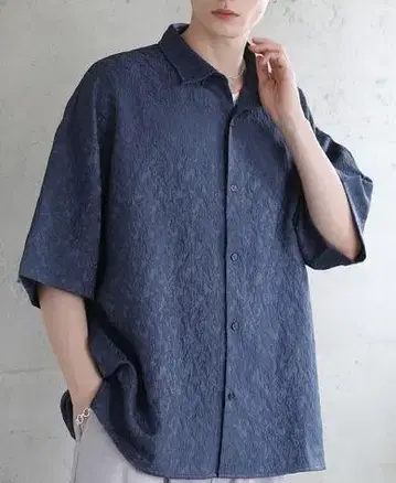 올 패턴 자카드 와이드 드레이프 반팔 셔츠