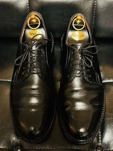 Lloyd Footwear / SHOEMAKER EST1972 카프