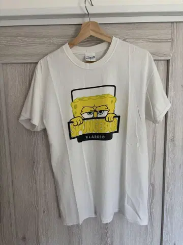 엑스라지 스폰지밥 T셔츠 M 사이즈 X-large