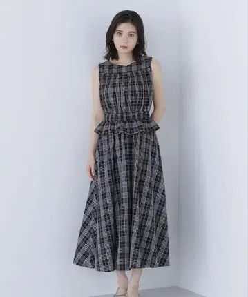 내추럴 뷰티 베이직 모노톤 체크 원피스