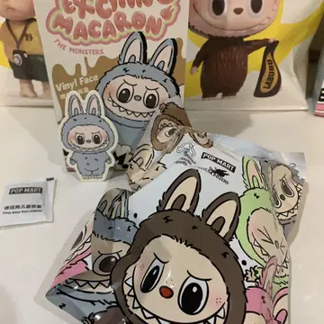 Labubu exciting macaron