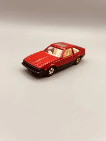 토미카 No.33 도요타 셀리카 XX 2000GT