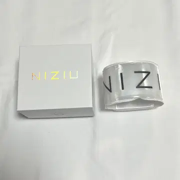 NiziU LIGHT STRAP
