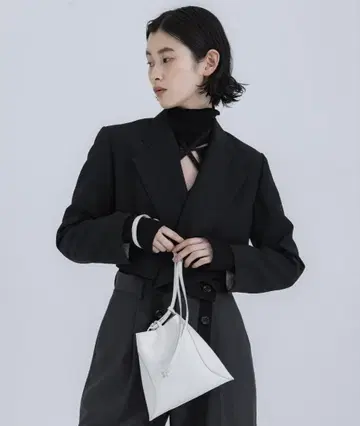MARROW PILLOW 가죽 백