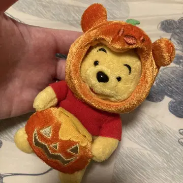 푸우 인형 배지 할로윈