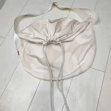 유니클로 마리메꼬 드로우 스트링 백