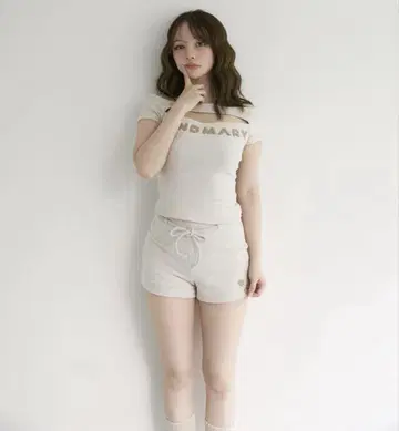 ANDMARY 마리 로고 셋업