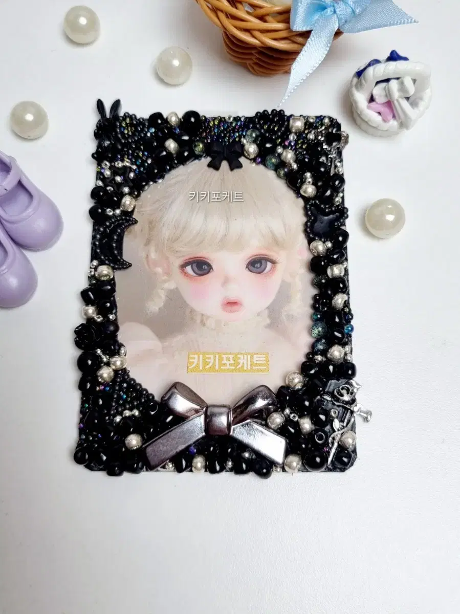 Kiki Pocket Handmade Toploader Photocard Decoration Black Beads No.12 Decoden