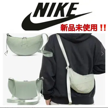 미사용 새상품 NIKE AURA 크로스 바디백 그린