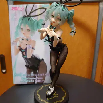 하츠네 미쿠 BiCute Bunnies Figure