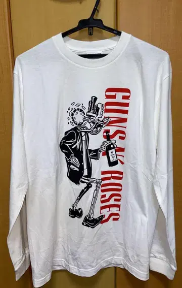 GUNS N' ROSES M 사이즈 공식 롱티 새상품 가격 인하 불가