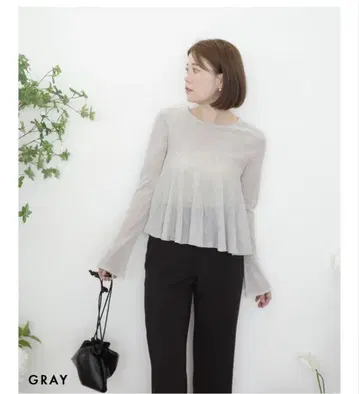 BASEMENT online 페플럼 시어 탑 택 포함 미사용 새상품