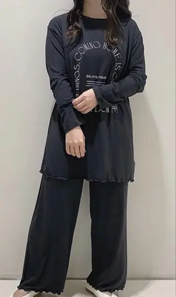 젤라또피케 레이온 로고 풀오버 & 롱 팬츠 상하의 세트