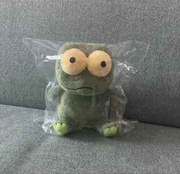 밤과 케로 케로의 봉제 인형