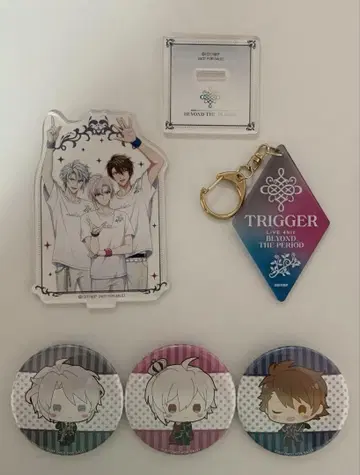 아이나나 TRIGGER 굿즈 모음