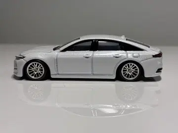 토미카 TOYOTA 크라운 세단 개조