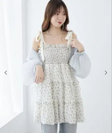 어깨 리본 벌룬 튜닉