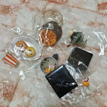 리멘트 동네 디저트 가게 4종 애플파이, 안미츠, 도넛, 긴토키
