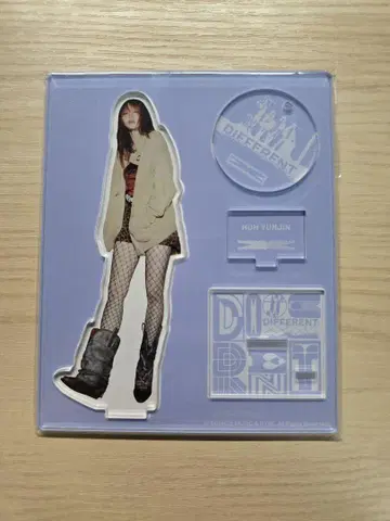 LE SSERAFIM 아크릴 스탠드 pop up 윤진