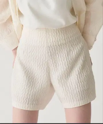 WILLFULLY wave floating jacquard S/PT