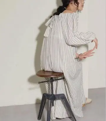 LARUTA 볼륨 슬리브 어른 개더 원피스 스트라이프 M