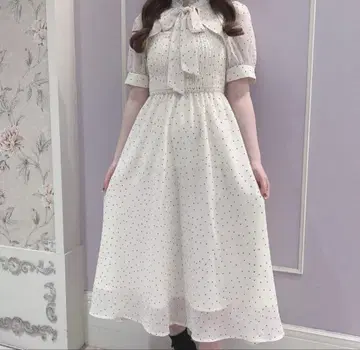 [ 최종 가격 인하 ] evelyn 도트 원피스 화이트