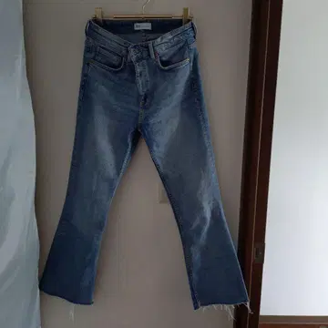 ZARA 플레어 부츠컷 스트레치 데님 S 라이트 블루