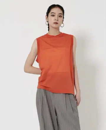 상의 슬리브리스 유나이티드 애로우즈