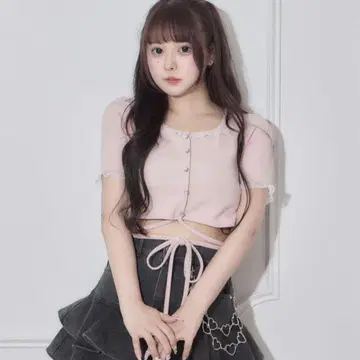 pium 허리 리본 하트 레이스 티셔츠